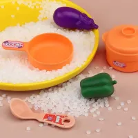 Мини кухня с течаща вода и много аксесоари розова